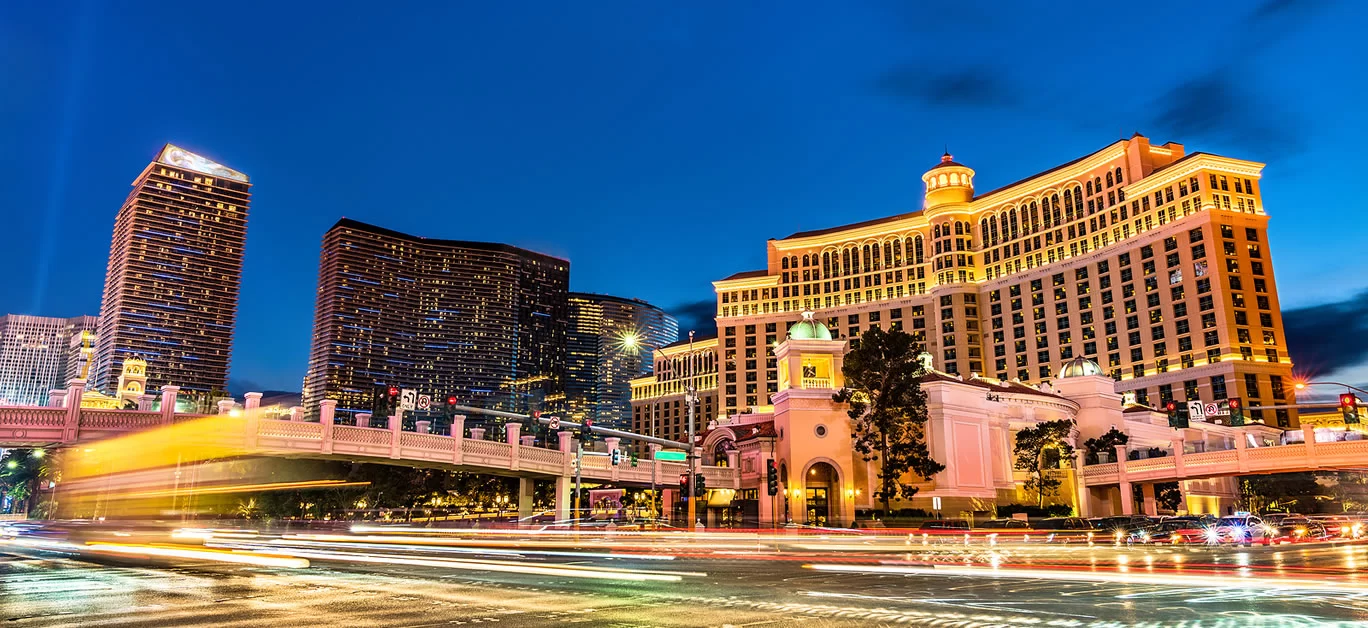 Experience Las Vegas in Style with Top Luxury Holiday Packages