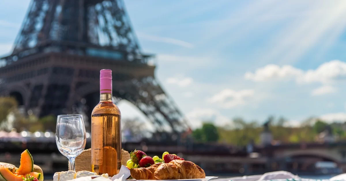 Best Places for Food Lovers in Paris: A Culinary Journey Through the City of Lights