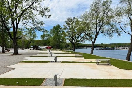 Lakeshore RV Park