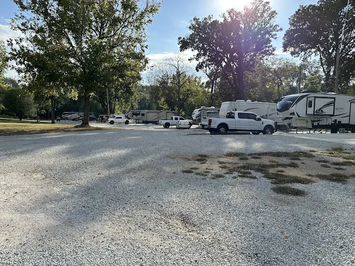 Lakeshore RV Park 7