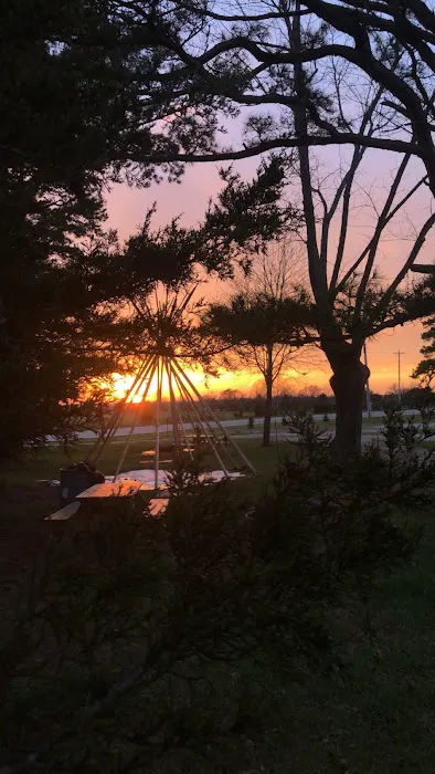 EDGE OF THE WOODS RV PARK AND CAMPGROUND 5