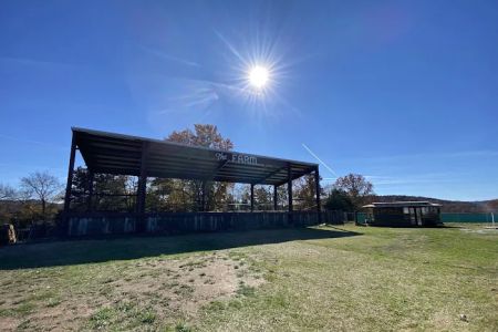 The Farm - Eureka Springs Campground & Events