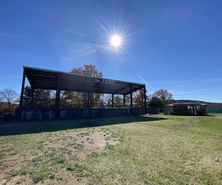 The Farm - Eureka Springs Campground & Events