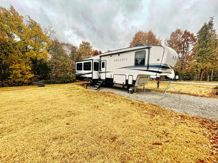 Around the Bend Ozarks RV Park 5