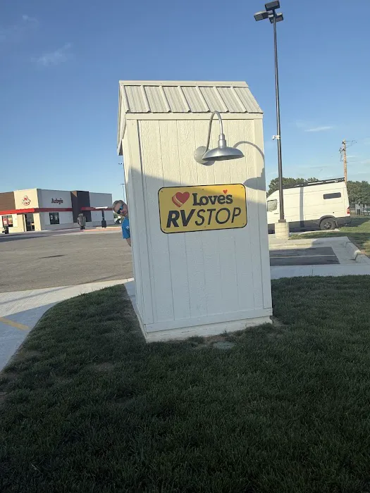 Love's RV Hookup 2