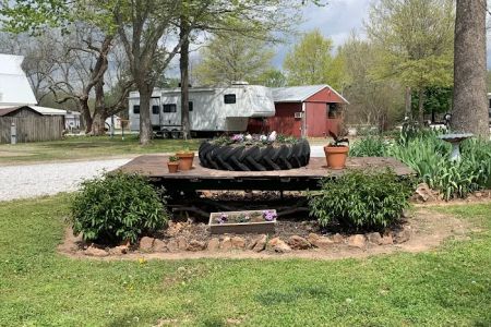 Big Red Barn RV Park