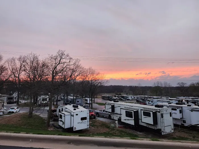 Coachlight RV Park 8