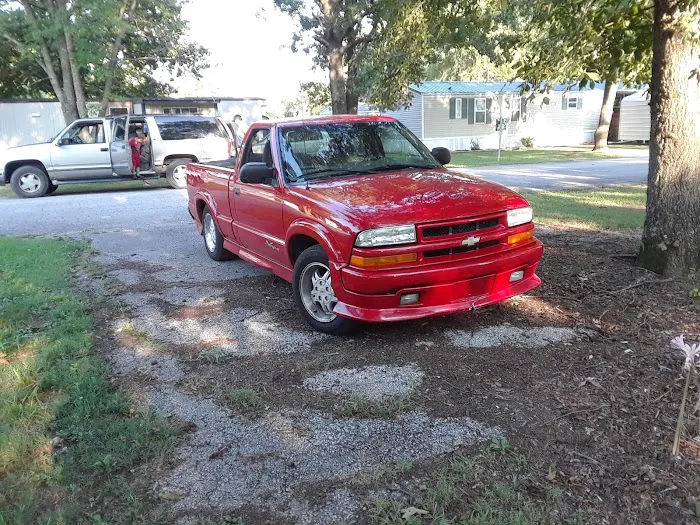 Hickory Lane Mobile Home Park 4