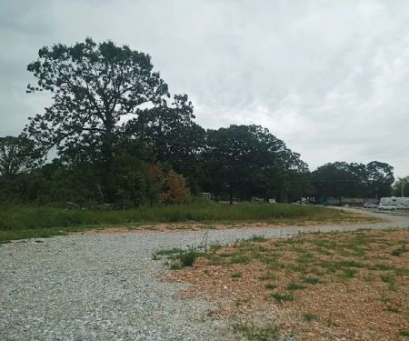 Boondocks Enterprises Mobile Home and RV park