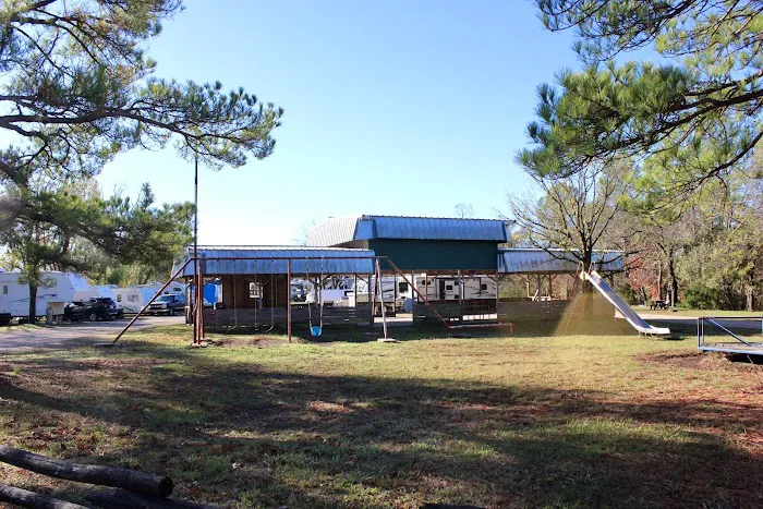 Beaver Lake Glamping & RV Resort 8