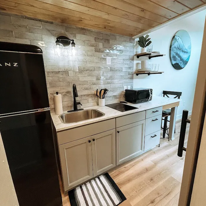 Beaver Lake Glamping & RV Resort 9