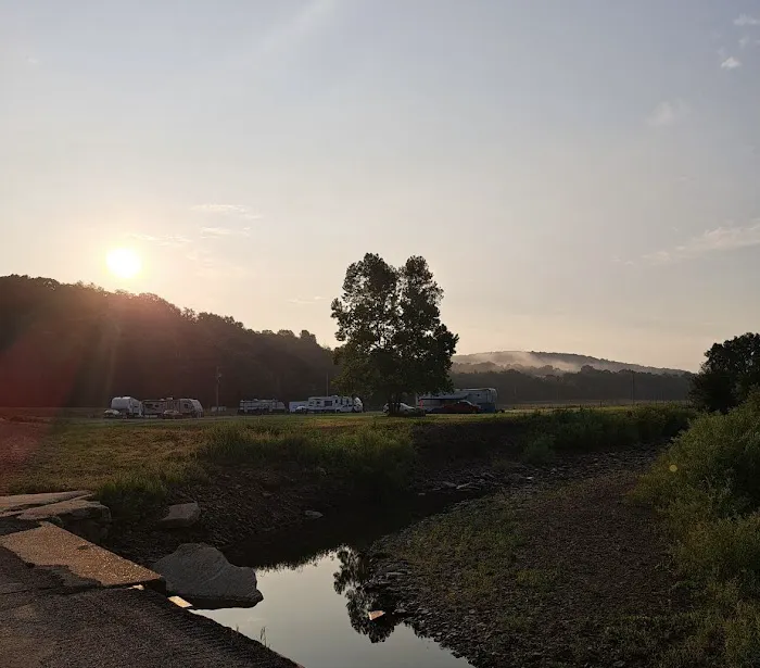Creekside RV at Callico Park 10