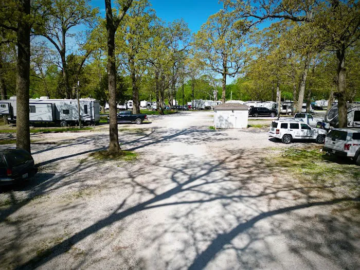 Ozark Canopy RV Park - Springdale 9