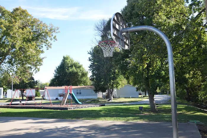 Northern Hills Manufactured Home Community 4