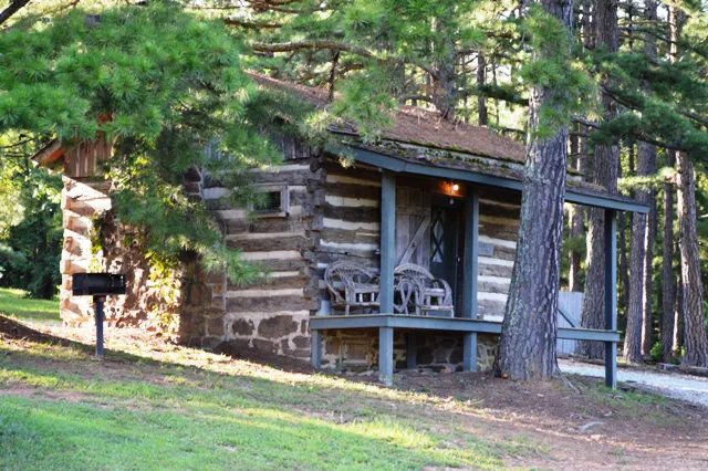 Mulberry Mountain Lodging & Events 7