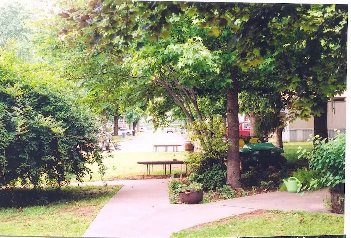 Trailwood Mobile Home & RV Park 10