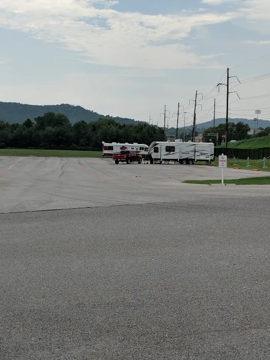 Hog Valley RV & Treehouse Resort 5
