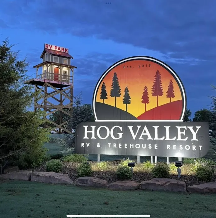 Hog Valley RV & Treehouse Resort 12