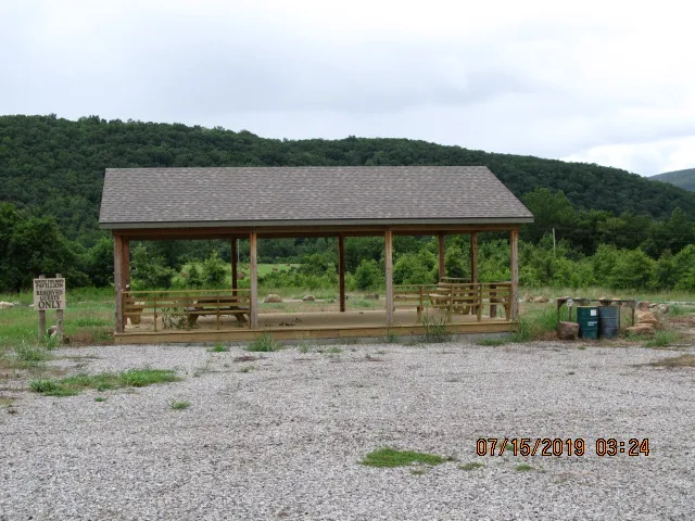 Round the Bend Pavilion 2