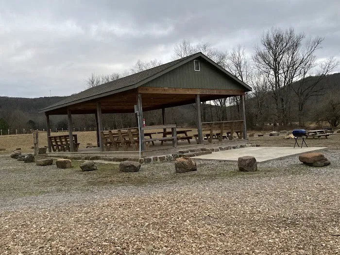 Round the Bend Pavilion 4
