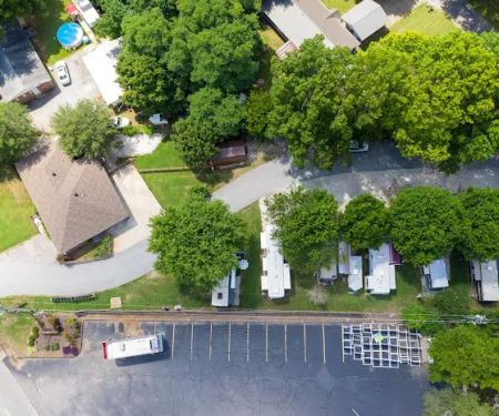 Ozark Canopy RV Park - Farmington
