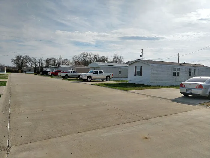 Lonestar Mobile Home Park 5