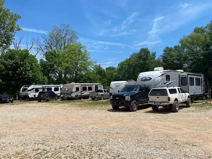 Illinois River RV Park Campground & Floats, Kayaking & Rafting 3