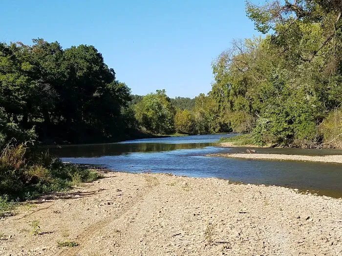 Illinois River Yacht Club and Campground 8