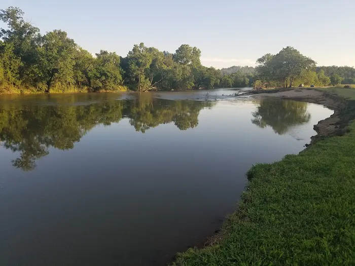 Illinois River Yacht Club and Campground 6