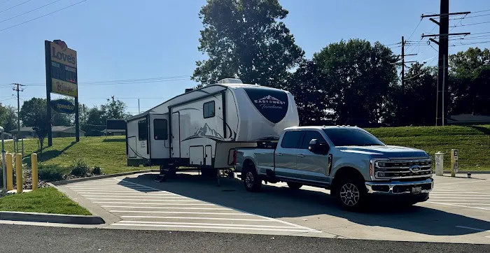 Love's RV Hookup 7