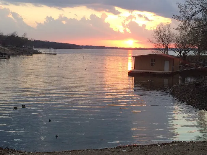 Walnut Cove Resort 1