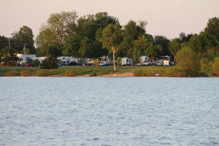Grand Lake O' The Cherokees RV Resort by Rjourney 8