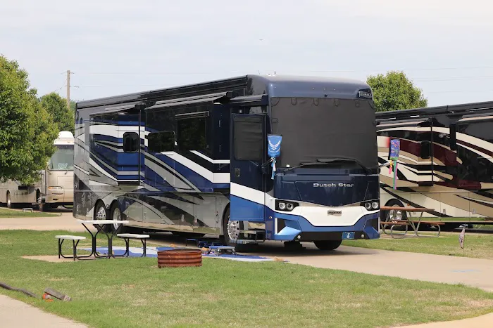 Monkey Island RV Resort and Cabins 6