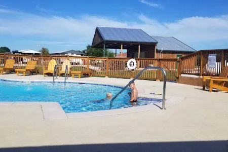 Grand Meridian RV, Tiny Home, Cabin Resort And Storage