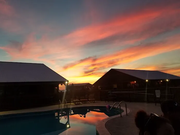 Grand Meridian RV, Tiny Home, Cabin Resort And Storage 2