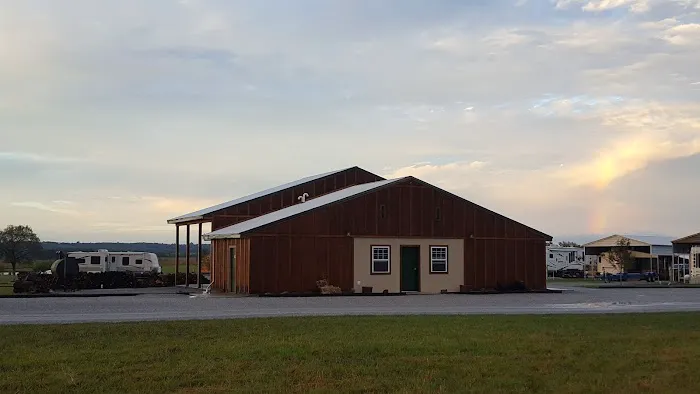 Grand Meridian RV, Tiny Home, Cabin Resort And Storage 8