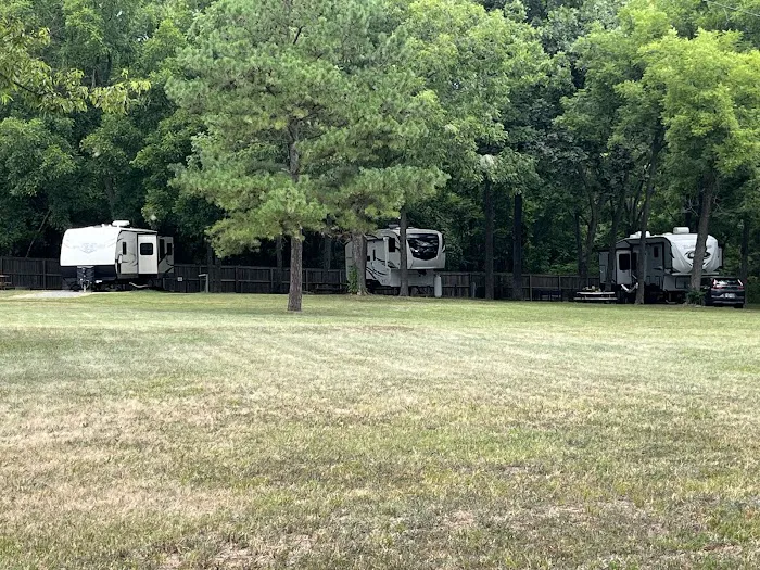 Red Barn Retreat | RV Park | Tahlequah, OK 10