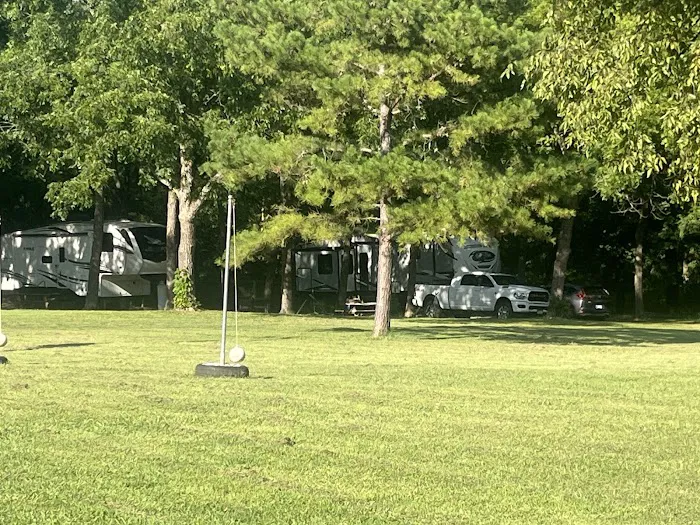 Red Barn Retreat | RV Park | Tahlequah, OK 3