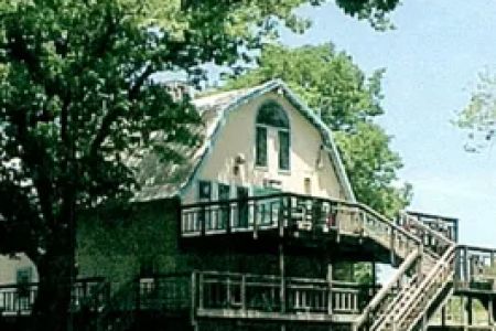 Eagle Bluff Resort