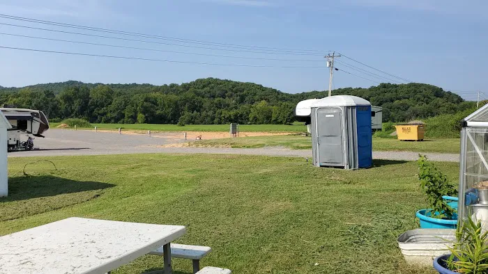 Travelin' Joe RV Park 6