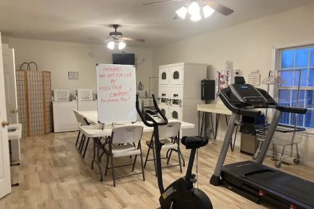 Ivy's Cove RV Retreat