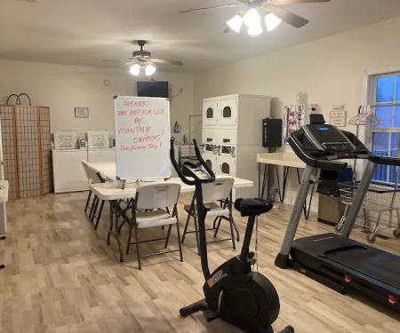 Ivy's Cove RV Retreat