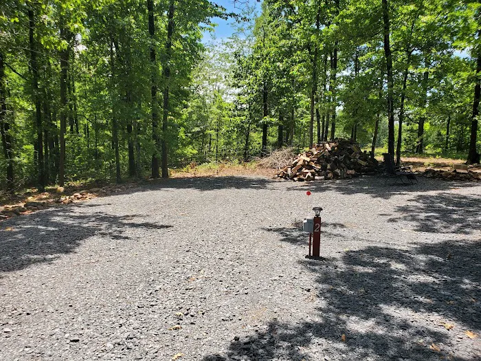 Hoss' Hideout Campground 5