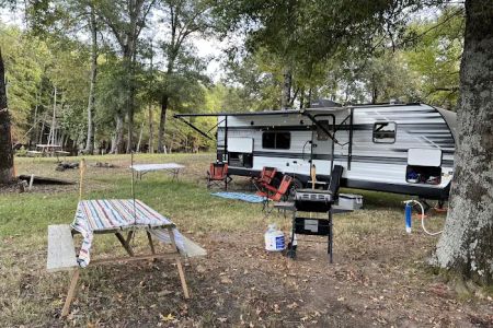 Reba's Marina Bait &RV @ Lucky Landing