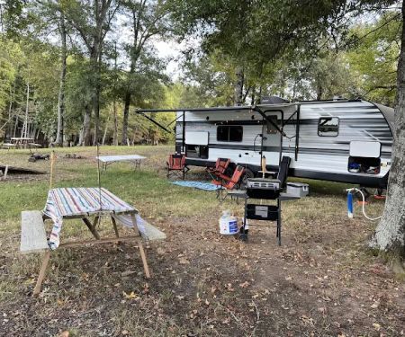 Reba's Marina Bait &RV @ Lucky Landing