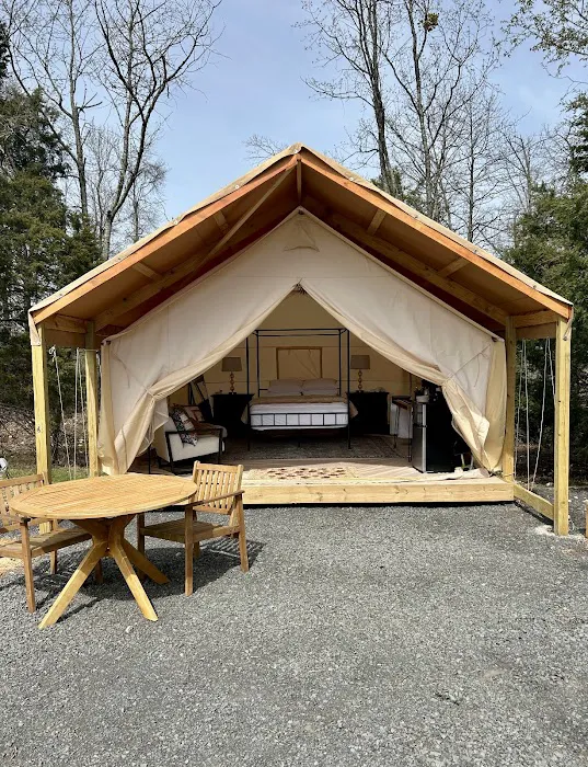 Grassy Road Cabins and Camping 6