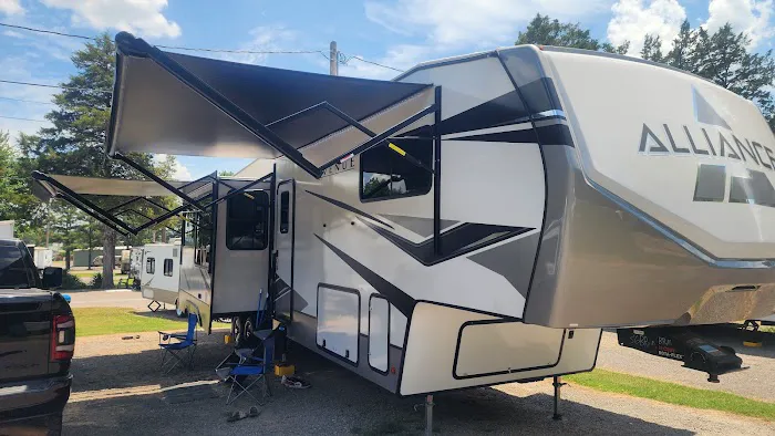 William O. Darby RV Park & Covered RV Storage 5