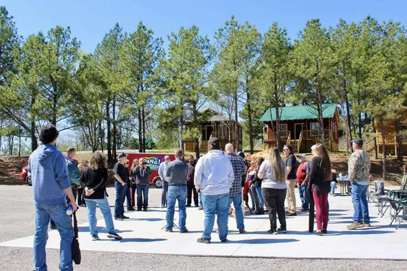 Big Pines RV Escape - Cabins & RV 2