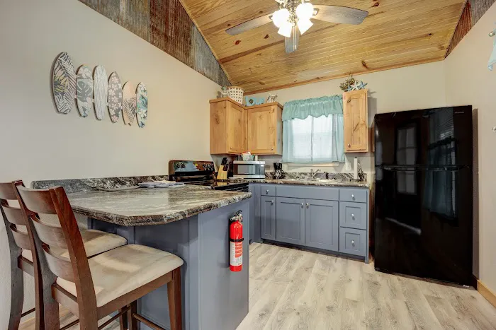 Big Pines RV Escape - Cabins & RV 3