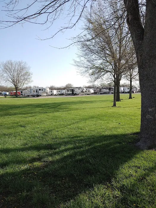 Rutlader Outpost RV Park 4